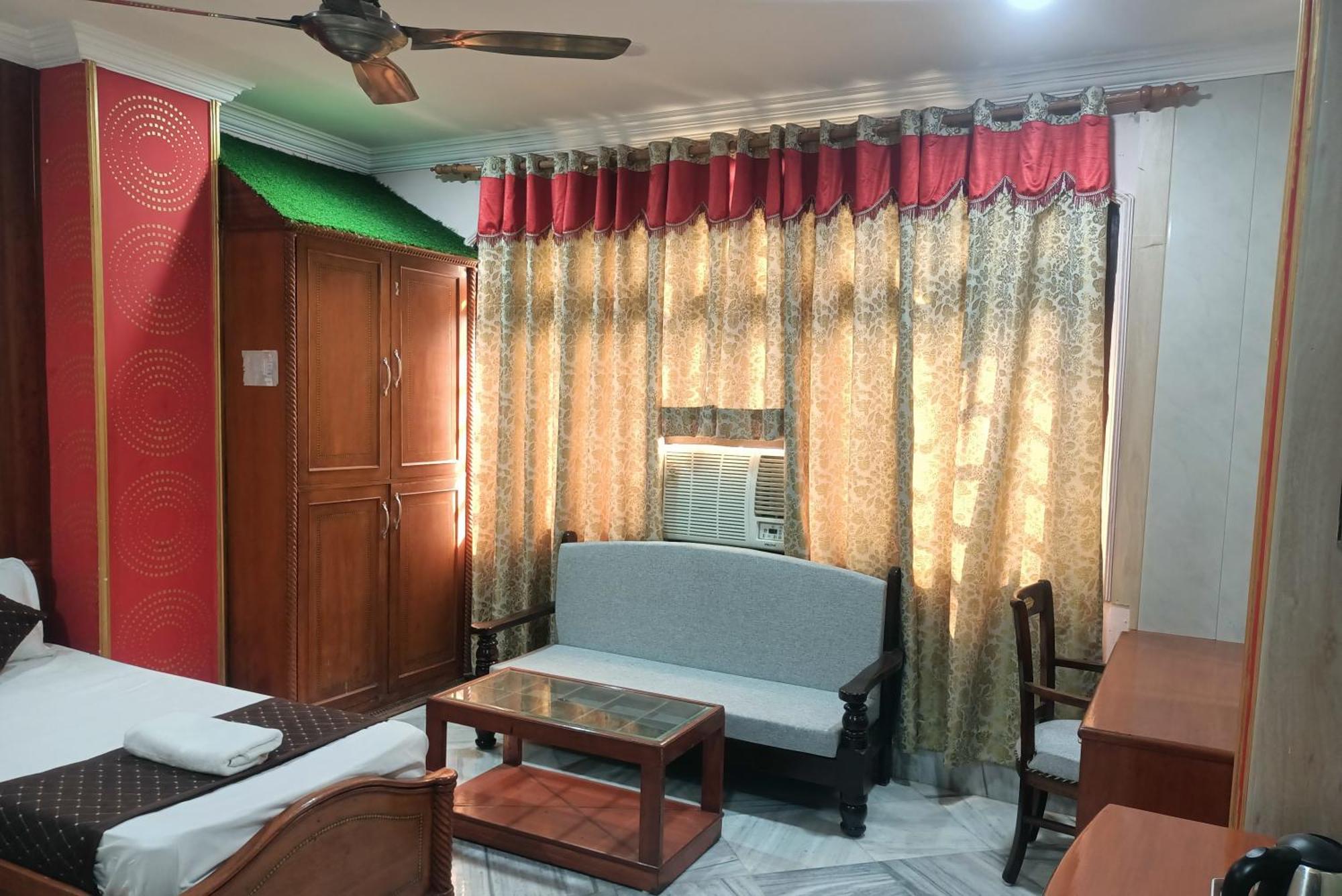 Hotel Riz Varanasi Eksteriør billede
