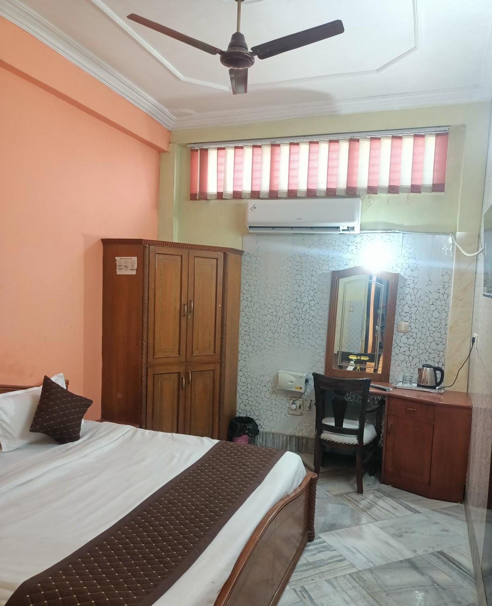 Hotel Riz Varanasi Eksteriør billede